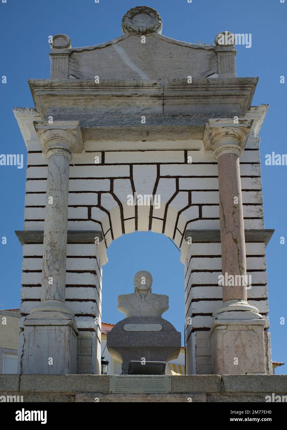 La Albuera, España - 12th de junio de 2021: Monumento al general Castanos, comandante del ejército español en la batalla de La Albuera, 1811. Badajoz, España Foto de stock