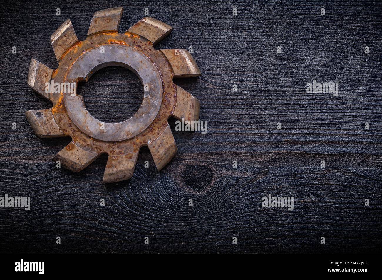 Fresa de madera de metal fotografías e imágenes de alta resolución - Alamy