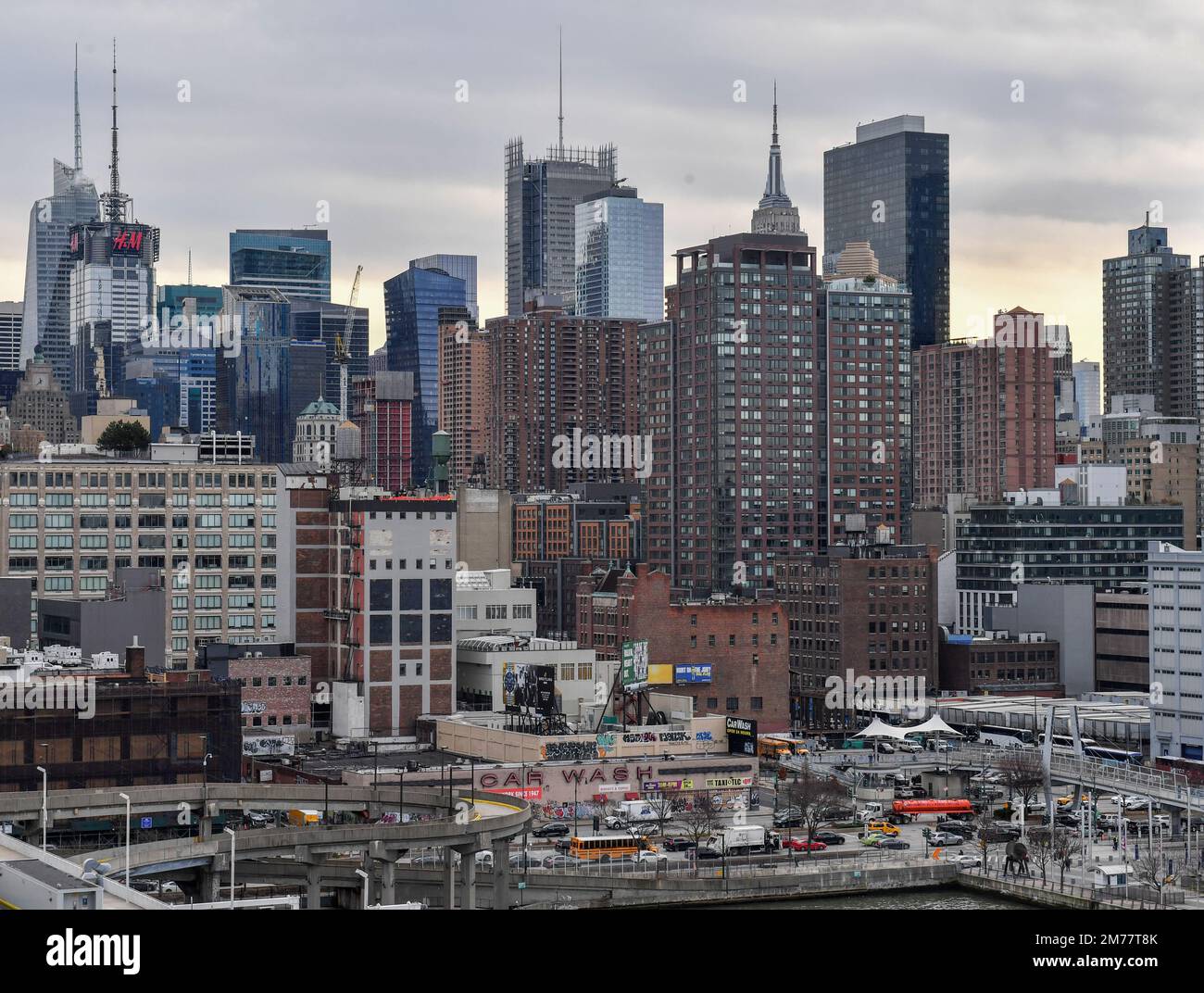 Vista general de edificios altos en Midtown Manhattan Foto de stock