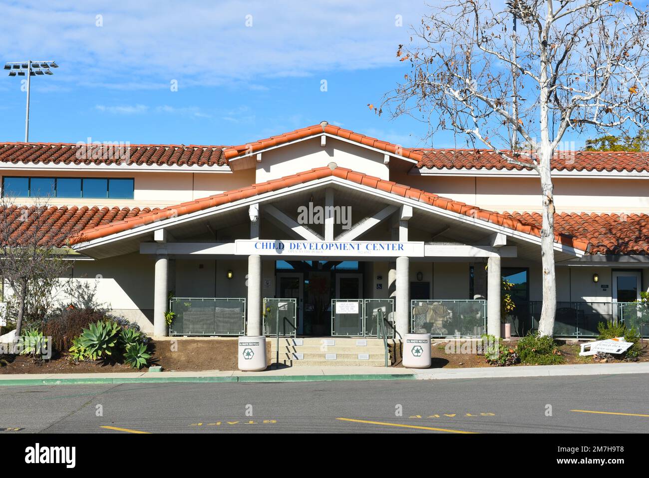 MISSION VIEJO, CALIFORNIA - 8 ENE 2023: El Centro de Desarrollo Infantil en el Campus de Saddleback College. Foto de stock