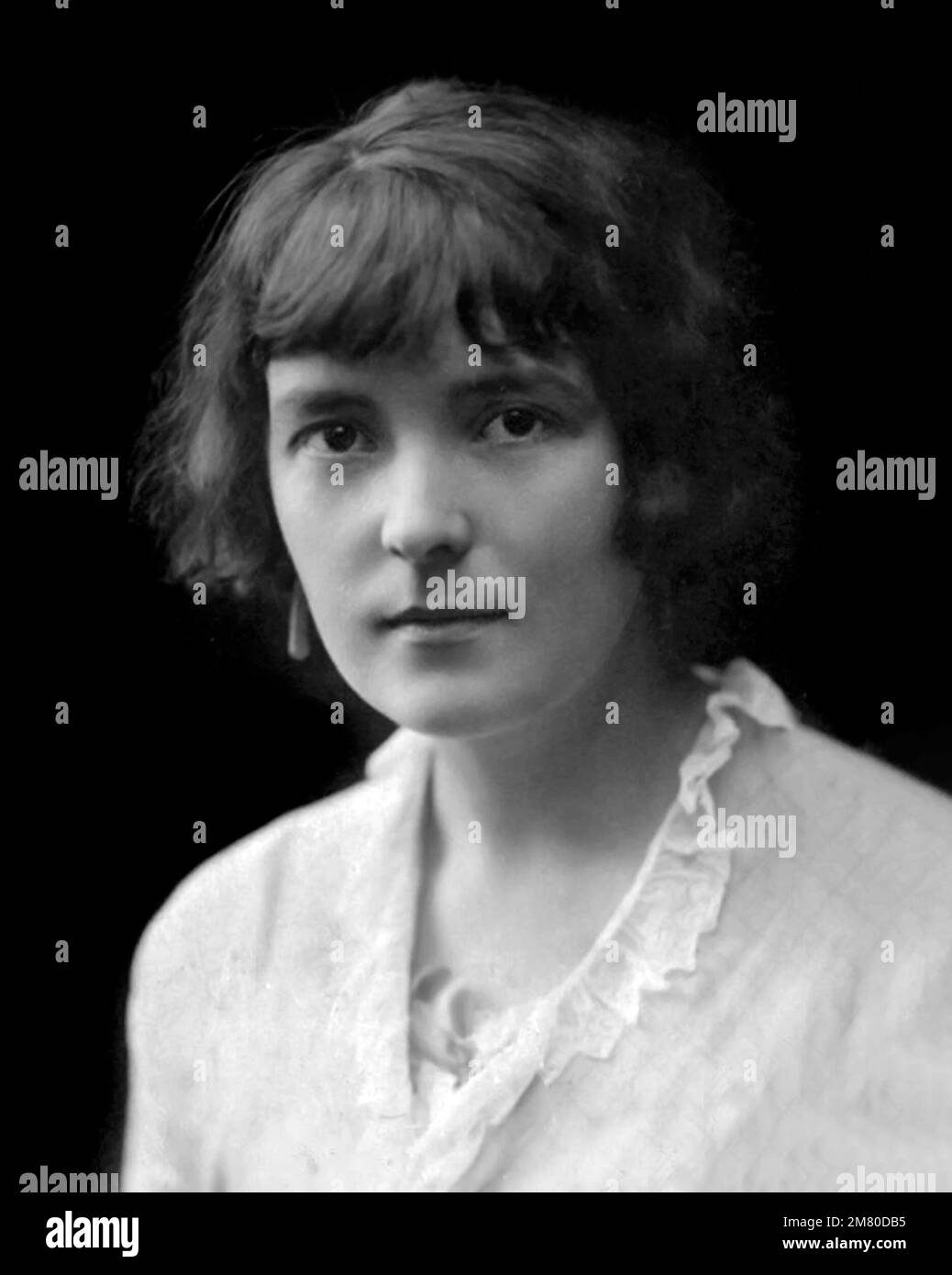 A cargo de Katherine Mansfield. Retrato de la escritora neozelandesa Kathleen Mansfield Murry (née Beauchamp; 1888-1923) en 1914 Foto de stock
