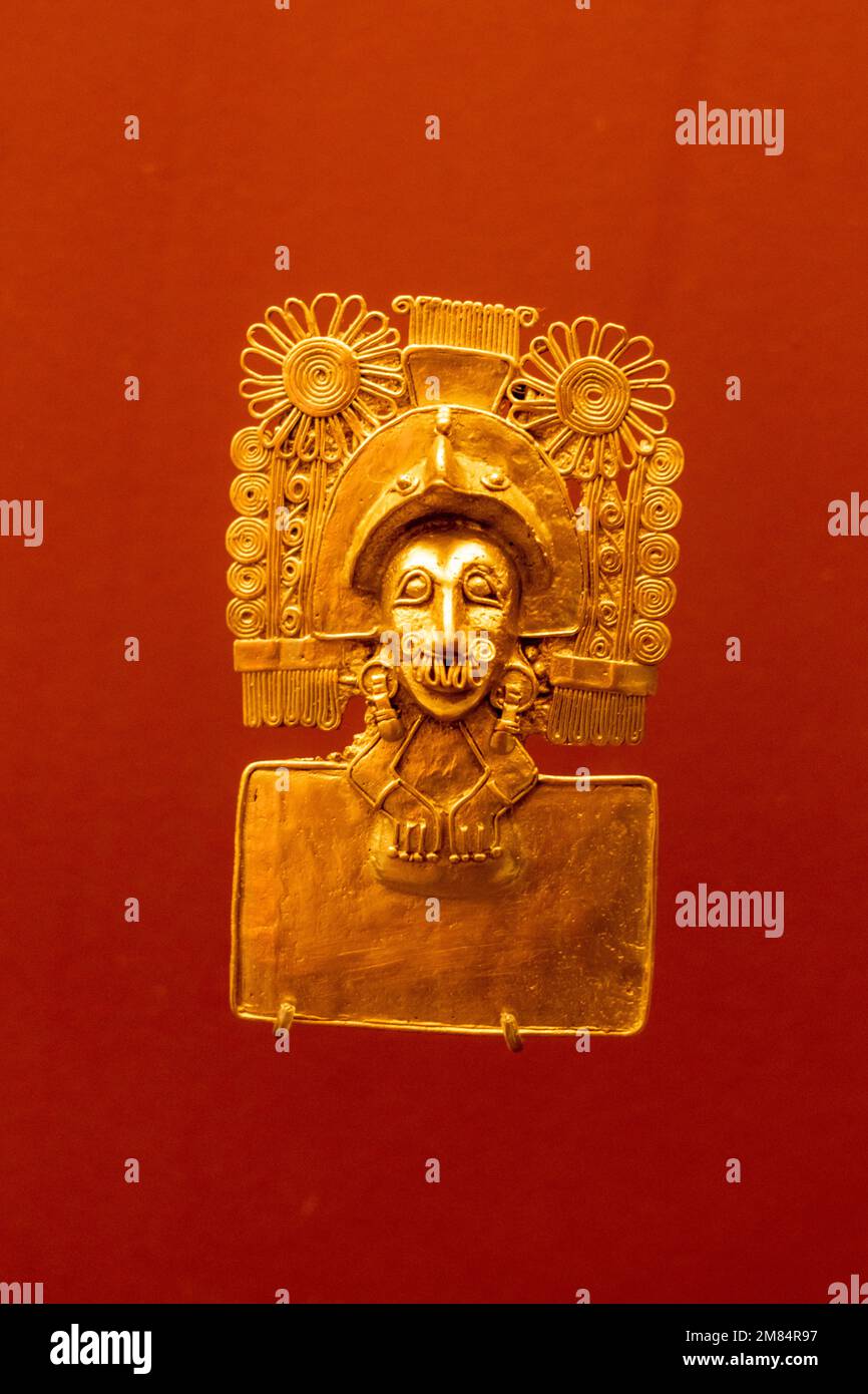 Pectoral de oro sólido de la deidad azteca Xochipilli o la deidad