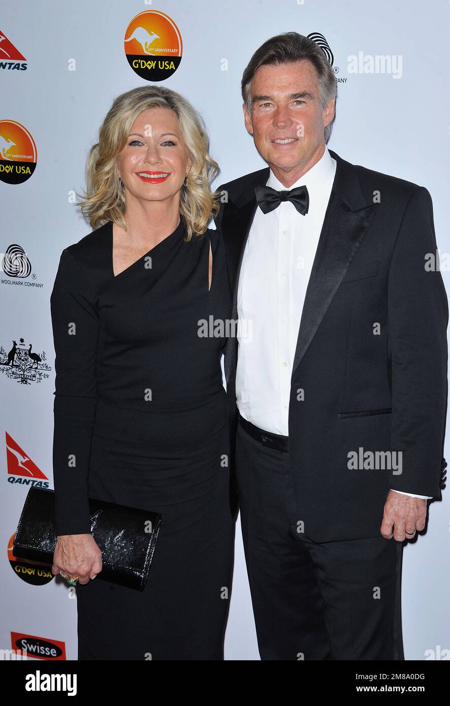 Olivia Newton-Jones y John Easterling en la gala de la corbata negra G'Day USA - 2013 en el JW Marriot Hotel en Los Ángeles. Foto de stock