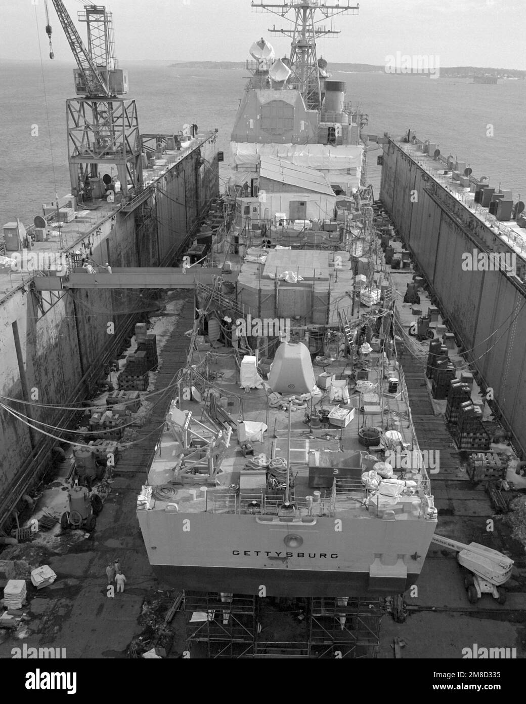 Una vista severa del crucero de misiles guiado GETTYSBURG (CG-64) durante la construcción. El barco está 70 por ciento completo. Base: Bath Estado: Maine (ME) País: United States of America (USA) Foto de stock