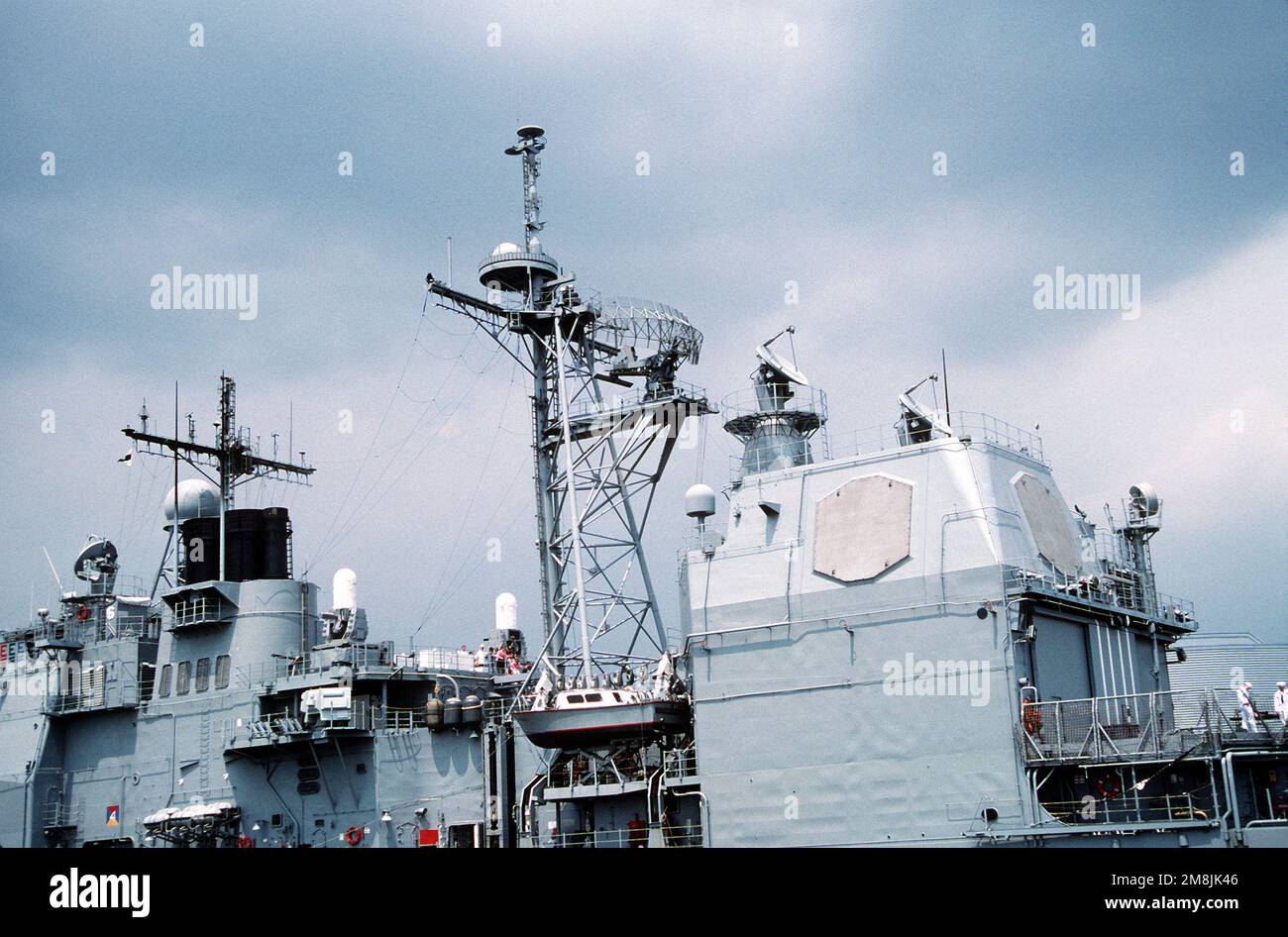 Sps 49 radar antenna fotografías e imágenes de alta resolución - Alamy