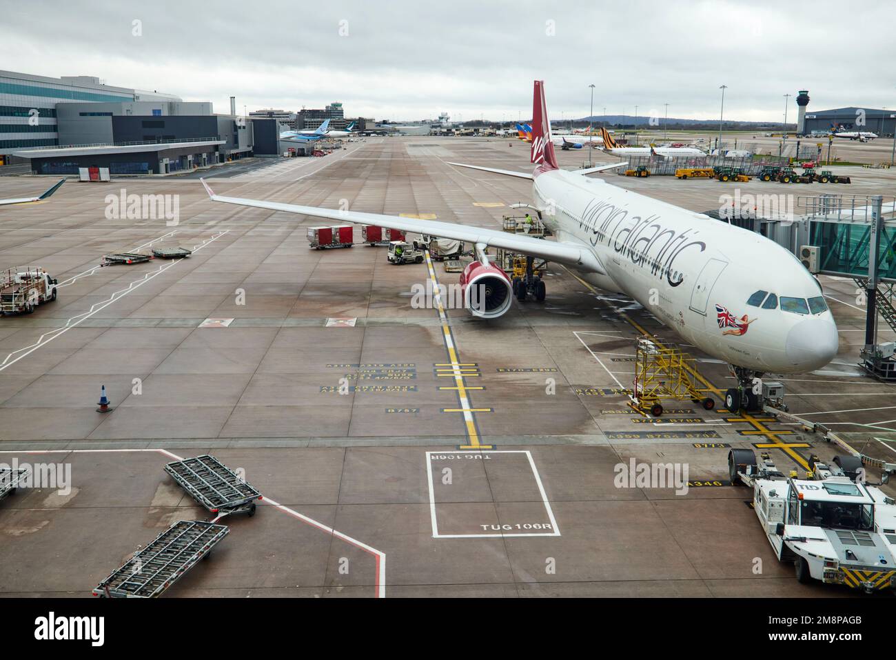Aeropuerto de Manchester Virgin Atlantic A330-300 Foto de stock