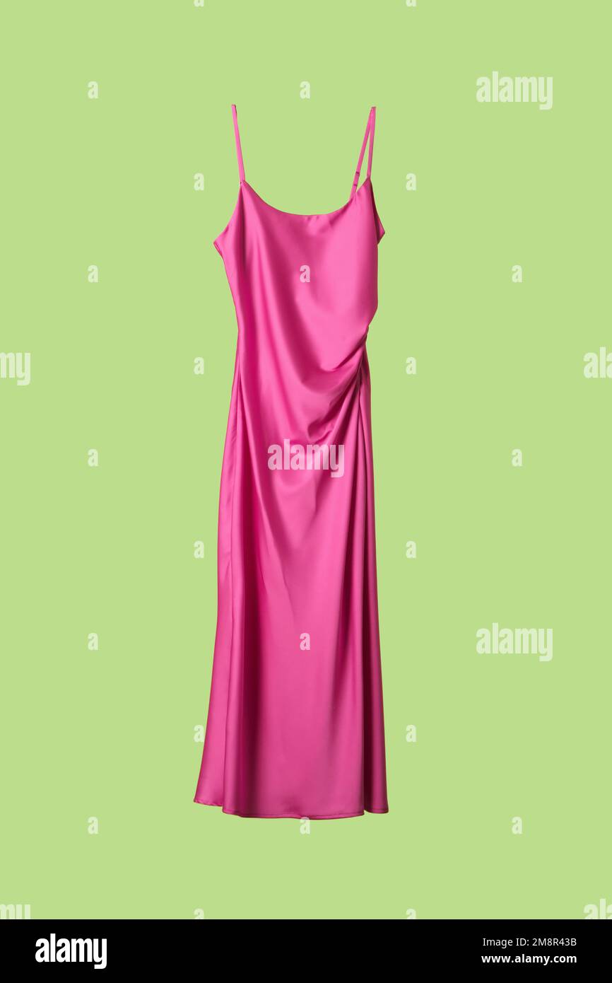 Vestido rosa satinado de seda fotografías e imágenes de alta resolución -  Alamy