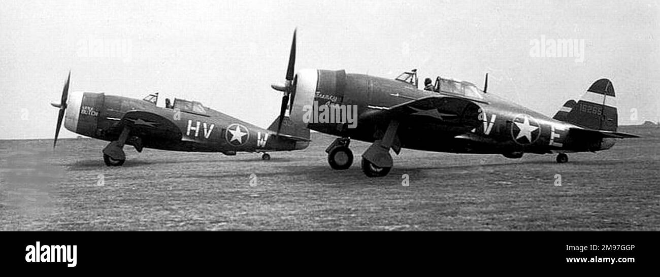 Republic P-47 Thunderbolt trio (vista lateral, (carrera)), 1943. Foto de stock