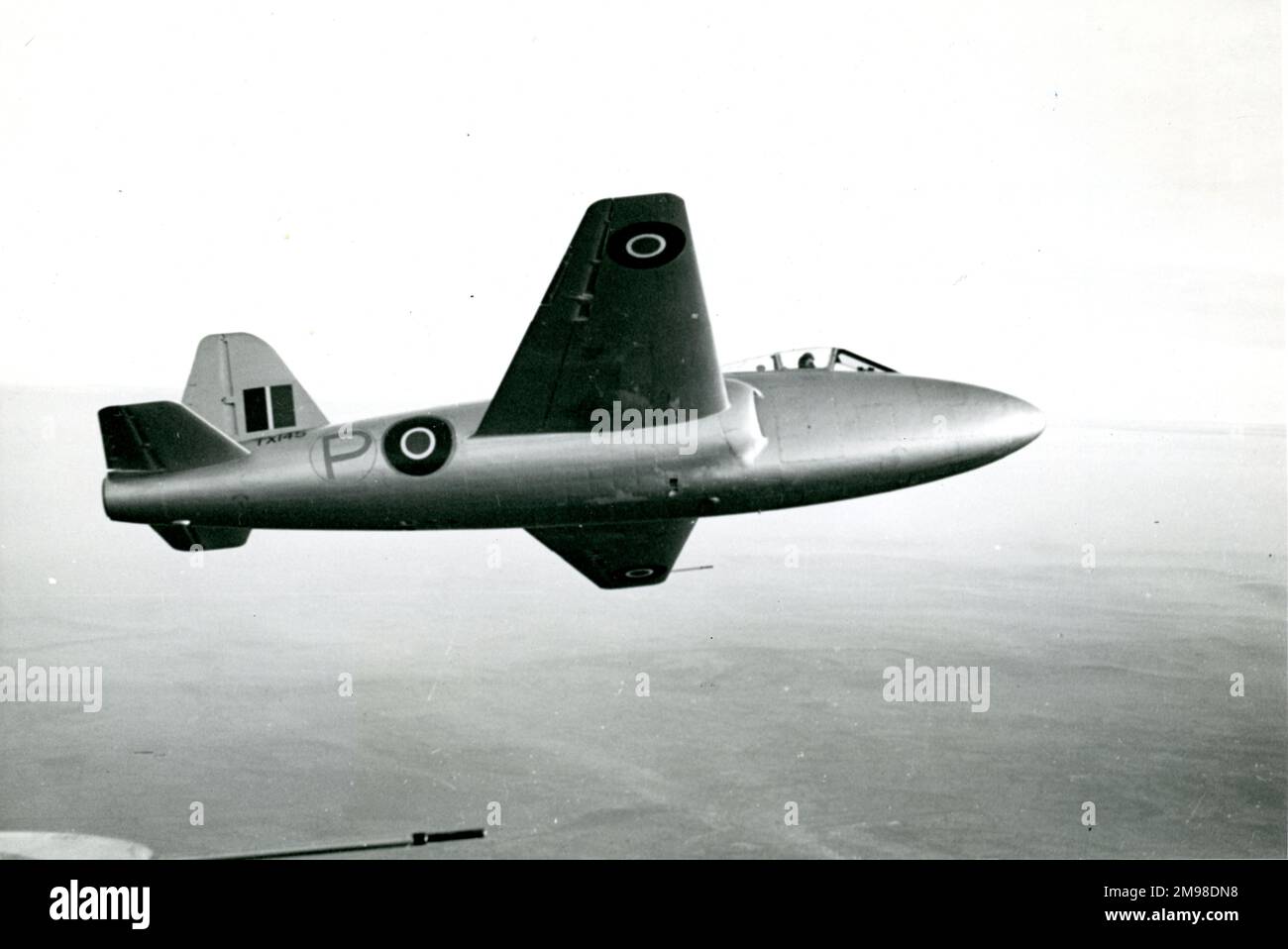 El primer Gloster E1/44 en volar, TX145. Foto de stock