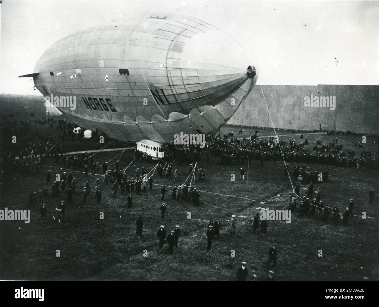 Airship Norge, la primera aeronave semirrígida Clase N diseñada por Umberto Nobile. Foto de stock