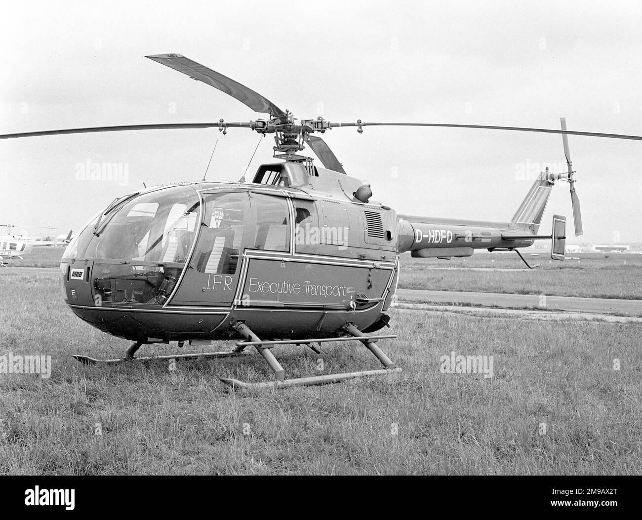 MBB Bo 105C D-HDFQ (msn S-179), de I.F.R. Transporte Ejecutivo, en el Salón Aeronáutico de París del 19 de junio de 1977 en el aeropuerto de Le Bourget, utilizado para el transporte VIP del Ejército. Foto de stock