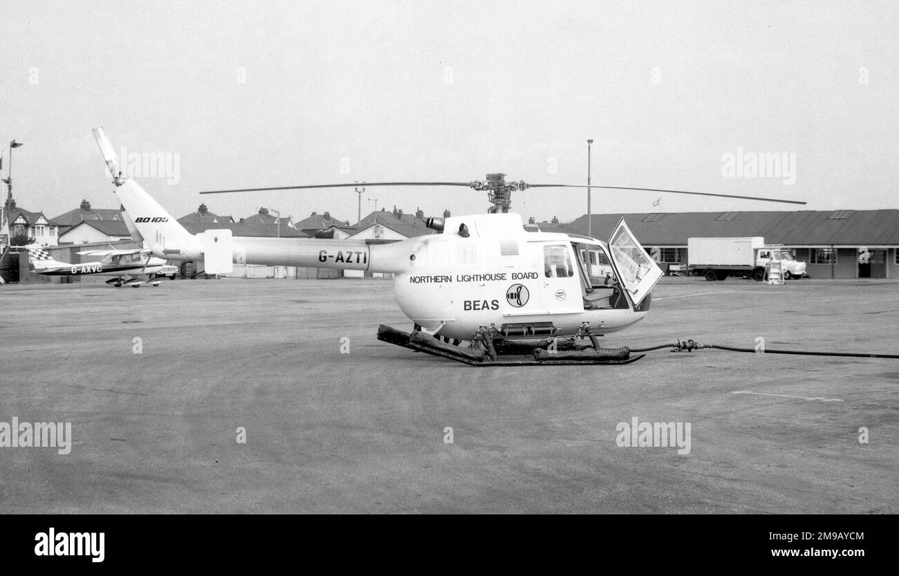 MBB Bo 105dB G-AZTI (msn S.34), del Northern Lighthouse Board, operado por British Executive Air Services Ltd., en el aeropuerto Blackpool-Squire's Gate, en octubre de 1972. Foto de stock