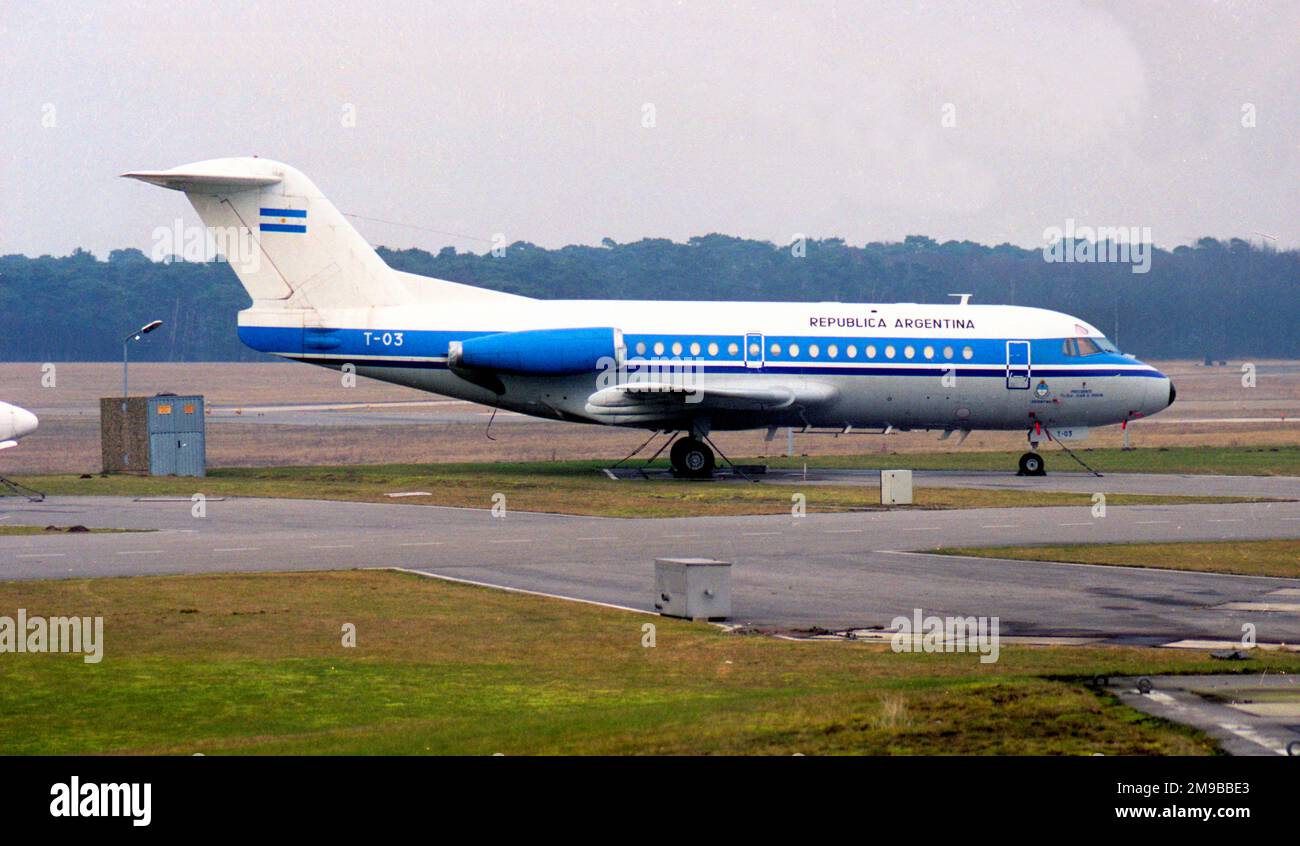 fokker-f28-1000-fellowship-t-03-presidente-tte-gral-juan-d-peron-msn-11028-antiguo-miembro-de-la-fuerza-aerea-argentina-estacionado-en-bergen-op-zoom-woensdrecht-2m9bbe3.jpg