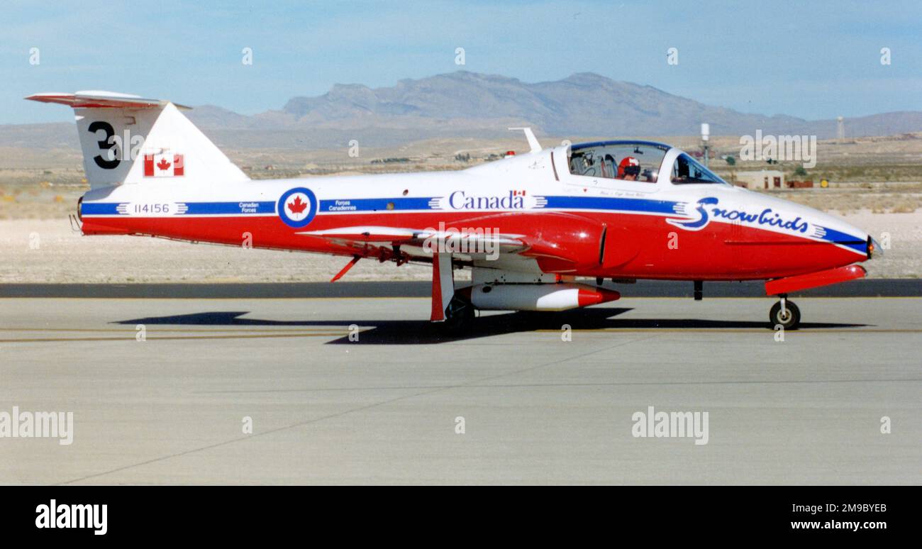 Canadian Armed Forces - Canadair CT-114 Tutor 114156 'Snowbird 3' (msn 1156), del equipo acrobático de Snowbirds. Foto de stock