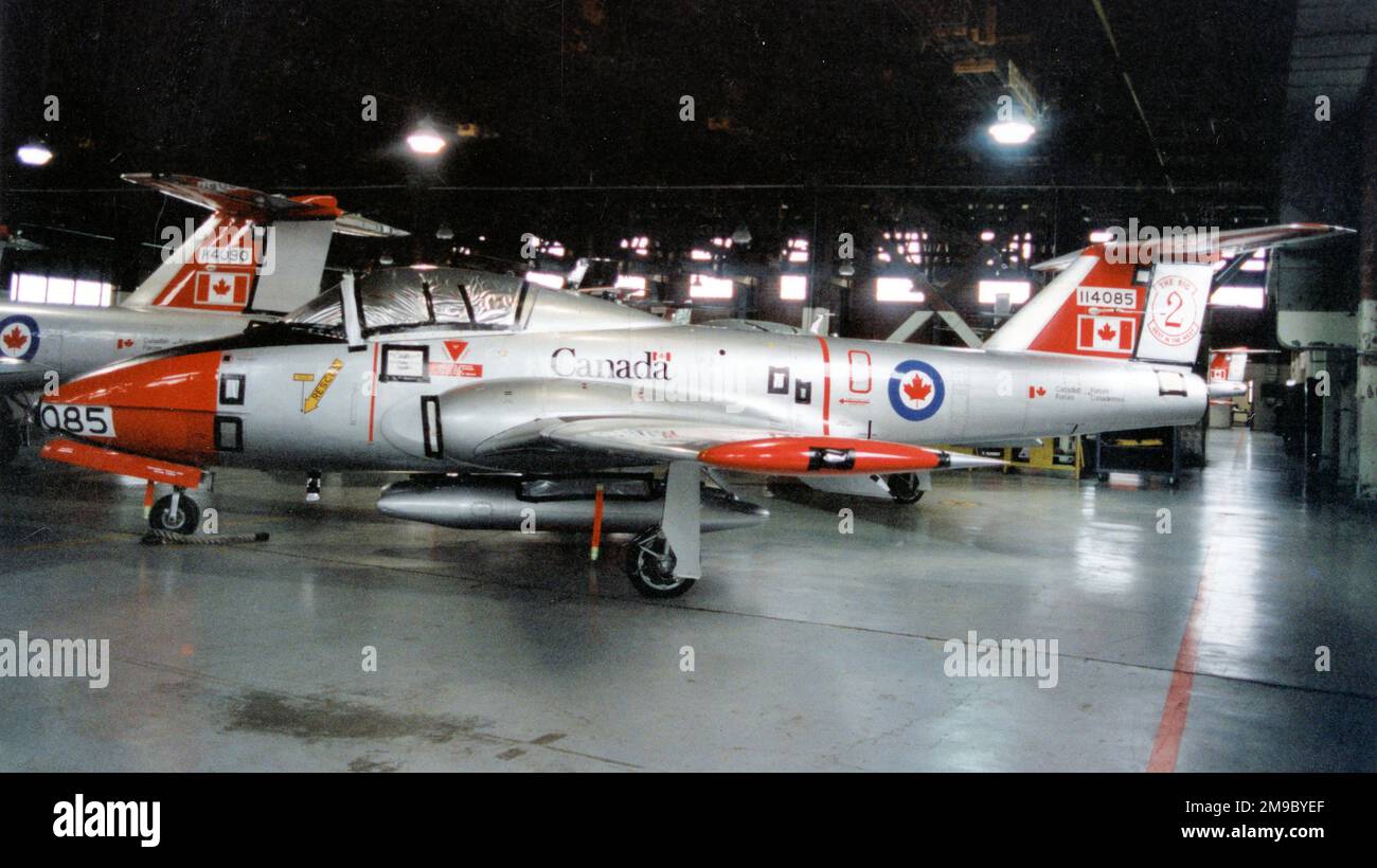 Fuerzas Armadas Canadienses - Canadair CT-114 Tutor 114085 (msn 1085), en almacenamiento después de ser retirado de su uso. Foto de stock