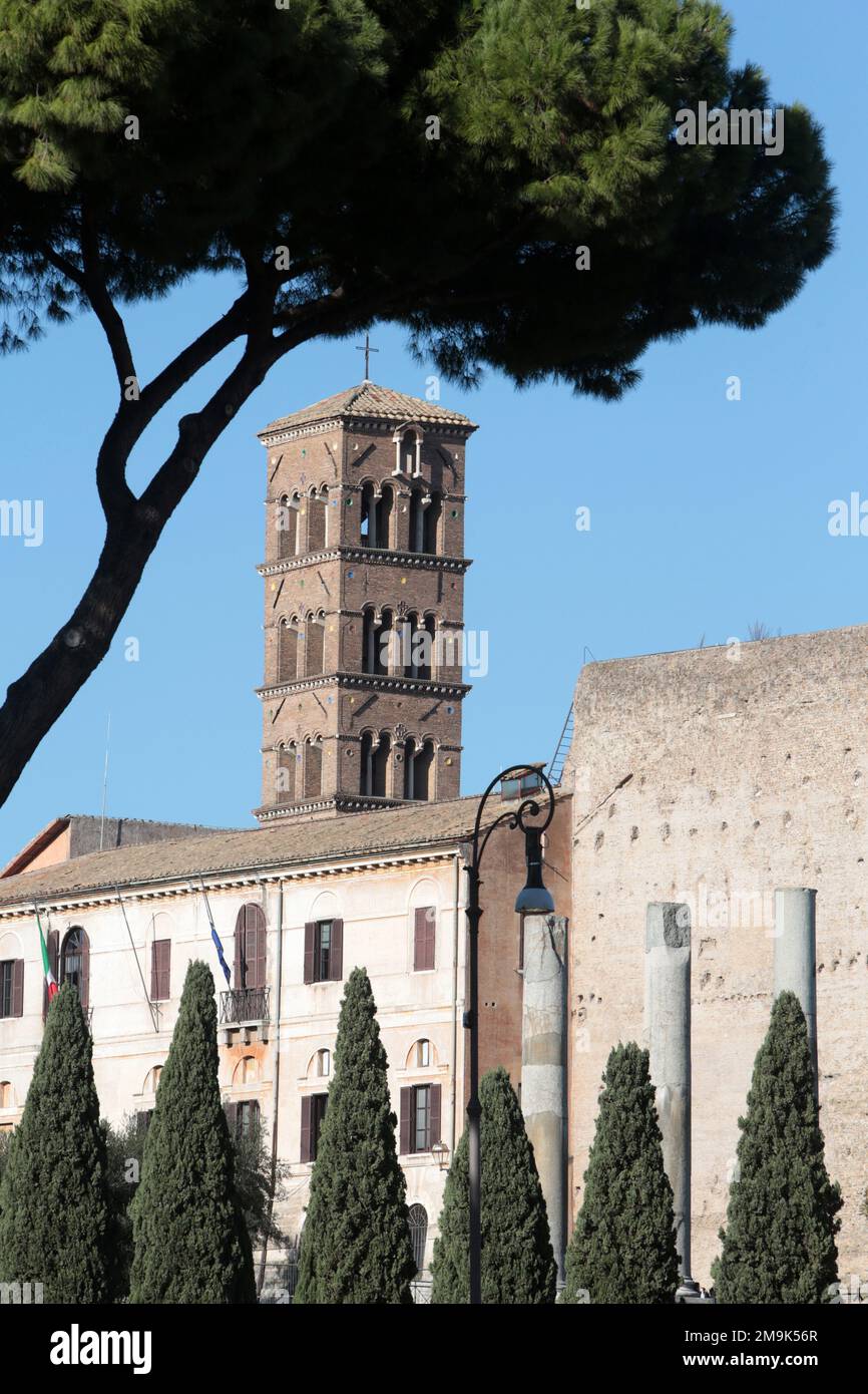 Eglise santa francesca romana fotografías e imágenes de alta resolución