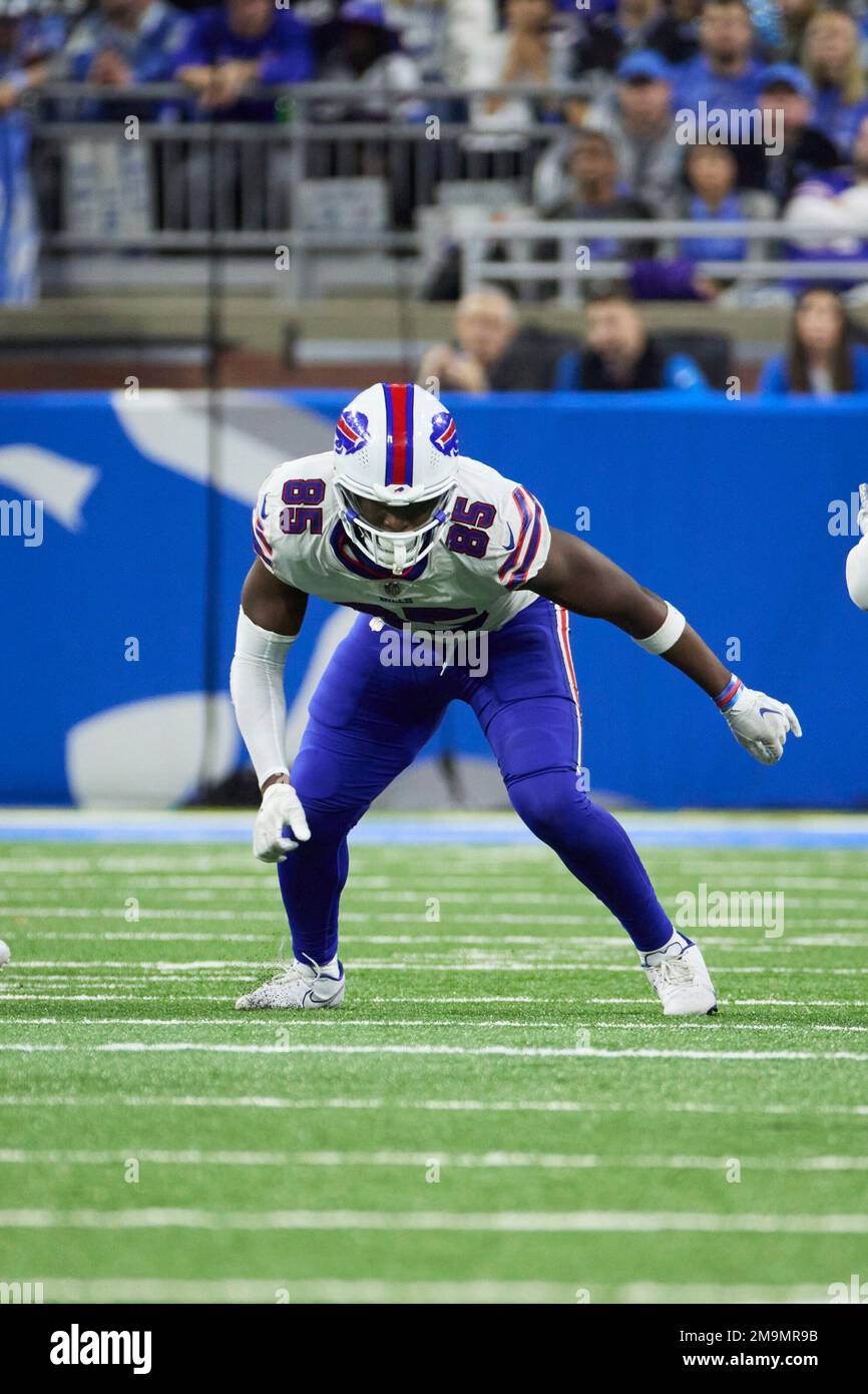 Buffalo Bills tight end Quintin Morris (85) runs a route against the