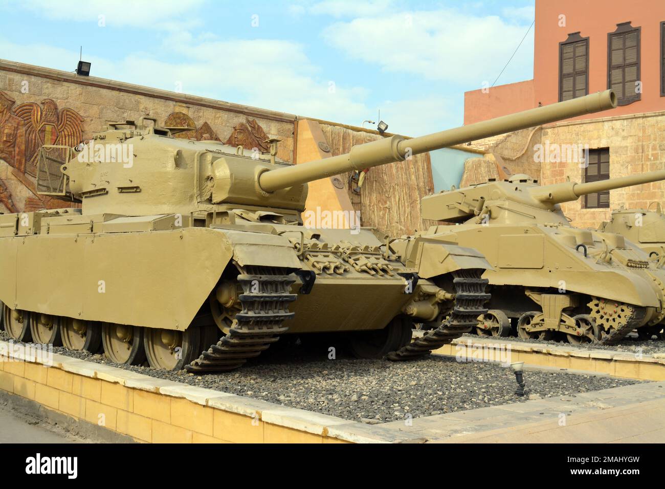 El Cairo, Egipto, enero de 7 2023 Tanques viejos, vehículo blindado de