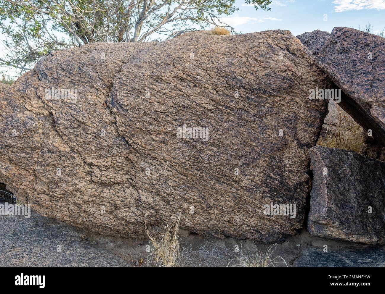 Gneis granítico de la edad de Archean, cerca de 3 mil millones de años de edad. Parque Nacional de Augrabies Falls, Sudáfrica. Foto de stock