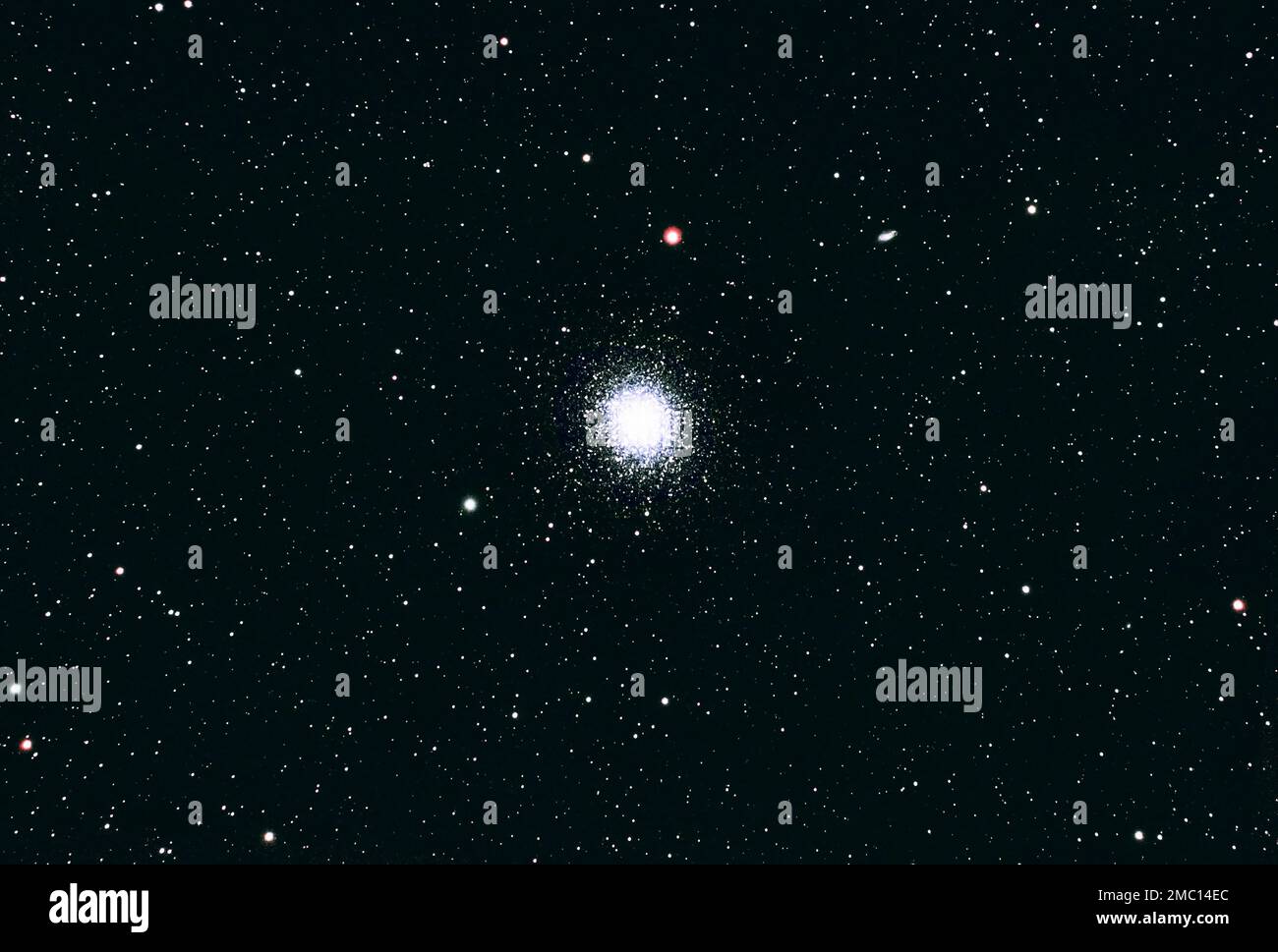 Cúmulo globular muy brillante M13 en la constelación de Hércules, Messier 13, Baviera, Alemania Foto de stock