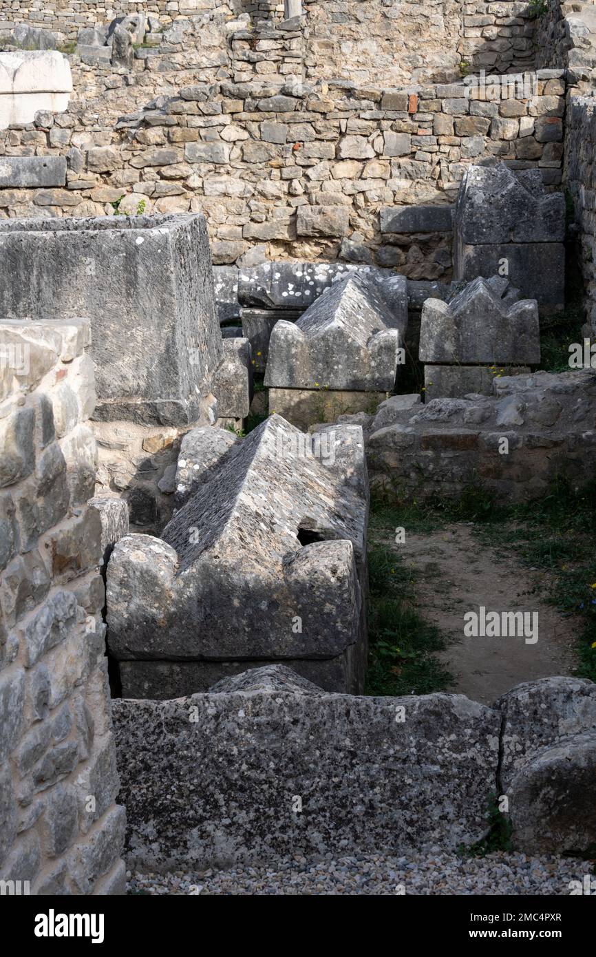 Ruinas y edificios en Salona, Nr Split, Croacia Foto de stock