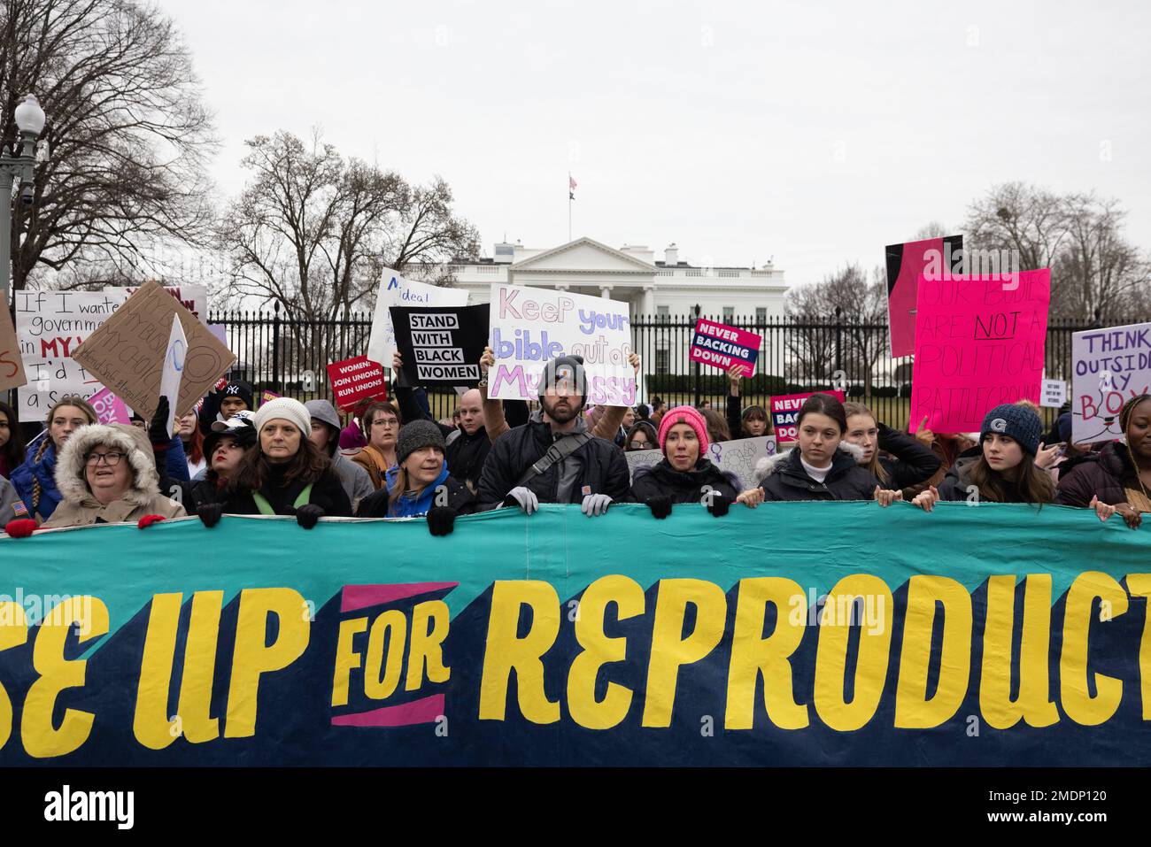 Washington, D.C, Washington, D.C, EE.UU. 22nd de enero de 2023. Cientos de  personas asisten a esta Marcha Anual de Mujeres en Washington, DC el 22 de  enero de 2023. El evento pro-elección