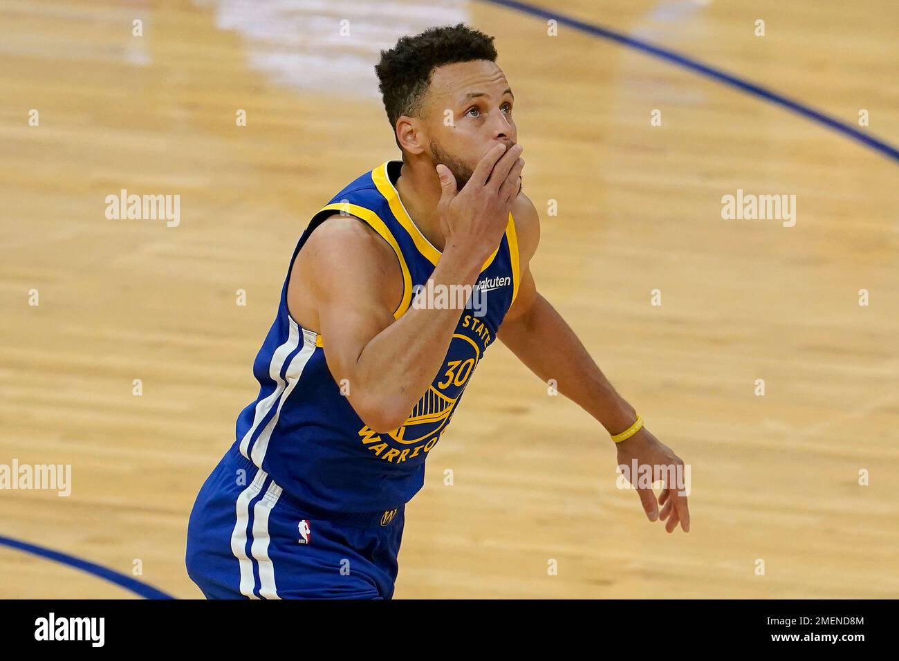 Golden State Warriors guard Stephen Curry (30) gestures after scoring
