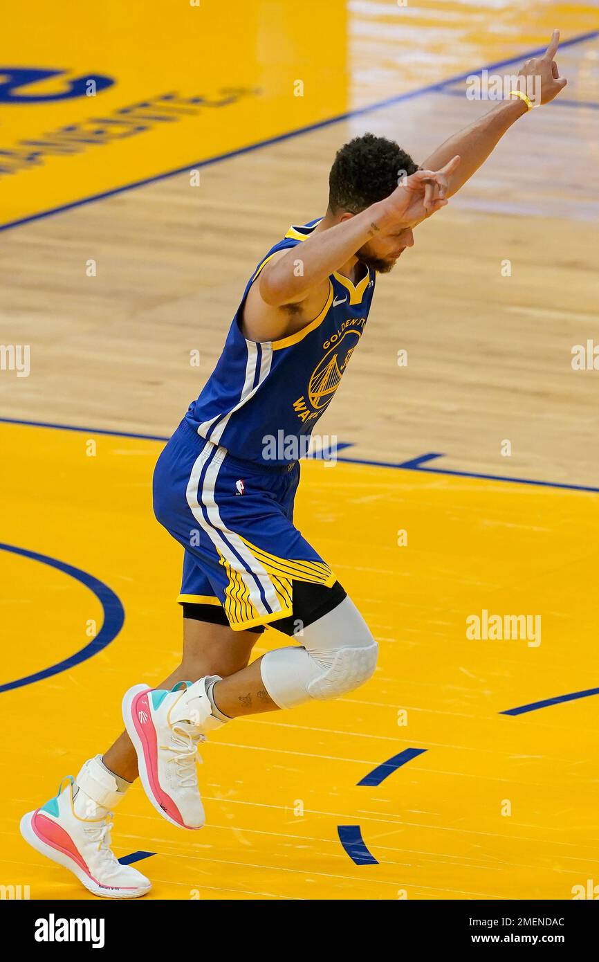 Golden State Warriors guard Stephen Curry (30) gestures after scoring