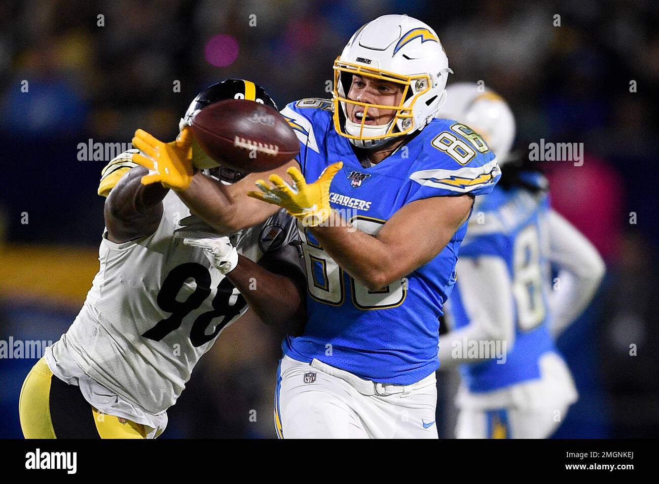 Los Angeles Chargers tight end Hunter Henry in action during the second  half of an NFL football game against the Pittsburgh Steelers in Carson,  Calif., Sunday, Oct. 13, 2019. (AP Photo/Kelvin Kuo