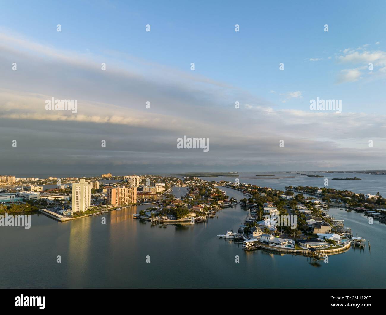 Vista aérea de casas y hoteles, Clearwater Beach, Florida, Estados Unidos. Foto de stock