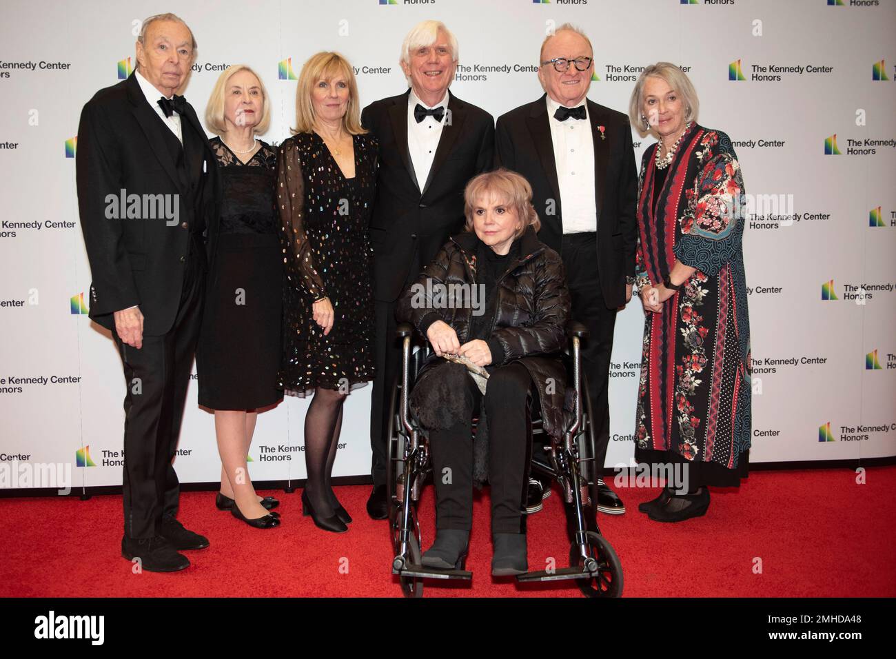 2019 Kennedy Center Honoree singer Linda Ronstadt, bottom center, is