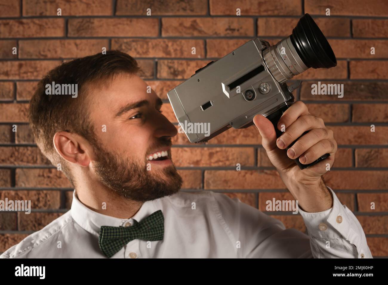 Action man videocamera cameraman fotografías e imágenes de alta resolución  - Página 2 - Alamy