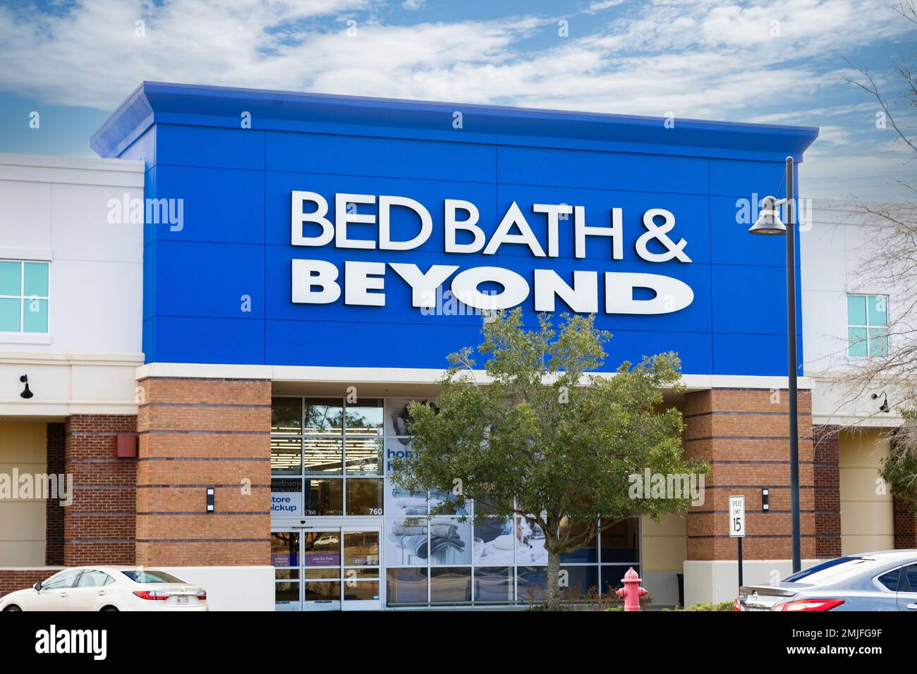 reporte Ten cuidado Alegre Flowood, MS - Enero de 2023: Bed Bath & Beyond es una cadena de tiendas de  artículos de venta al por menor que venden ropa de cama, baño, cocina y  decoración para