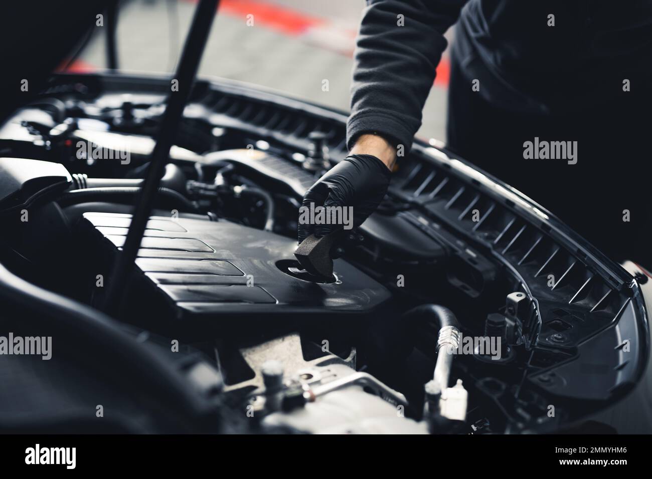 Pulido de coches fotografías e imágenes de alta resolución - Alamy