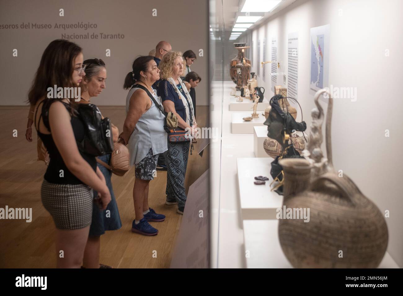 Arte griego, colección del Museo Arqueológico Nacional de Taranto. Museo Nacional de Bellas Artes, Buenos Aires, Argentina Foto de stock