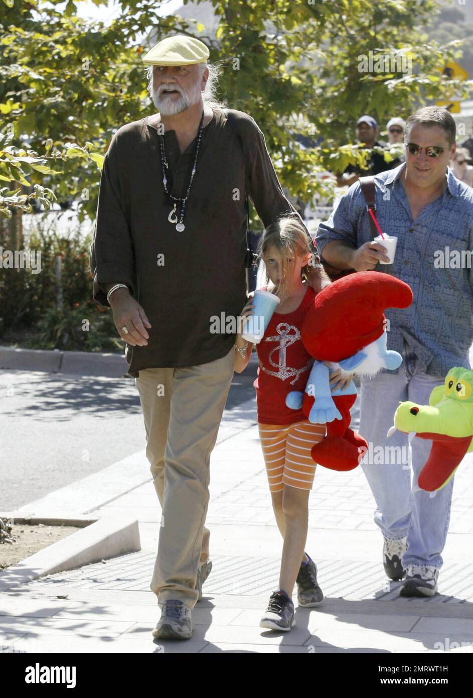 El legendario rockero Mick Fleetwood pasa tiempo con su familia el Día