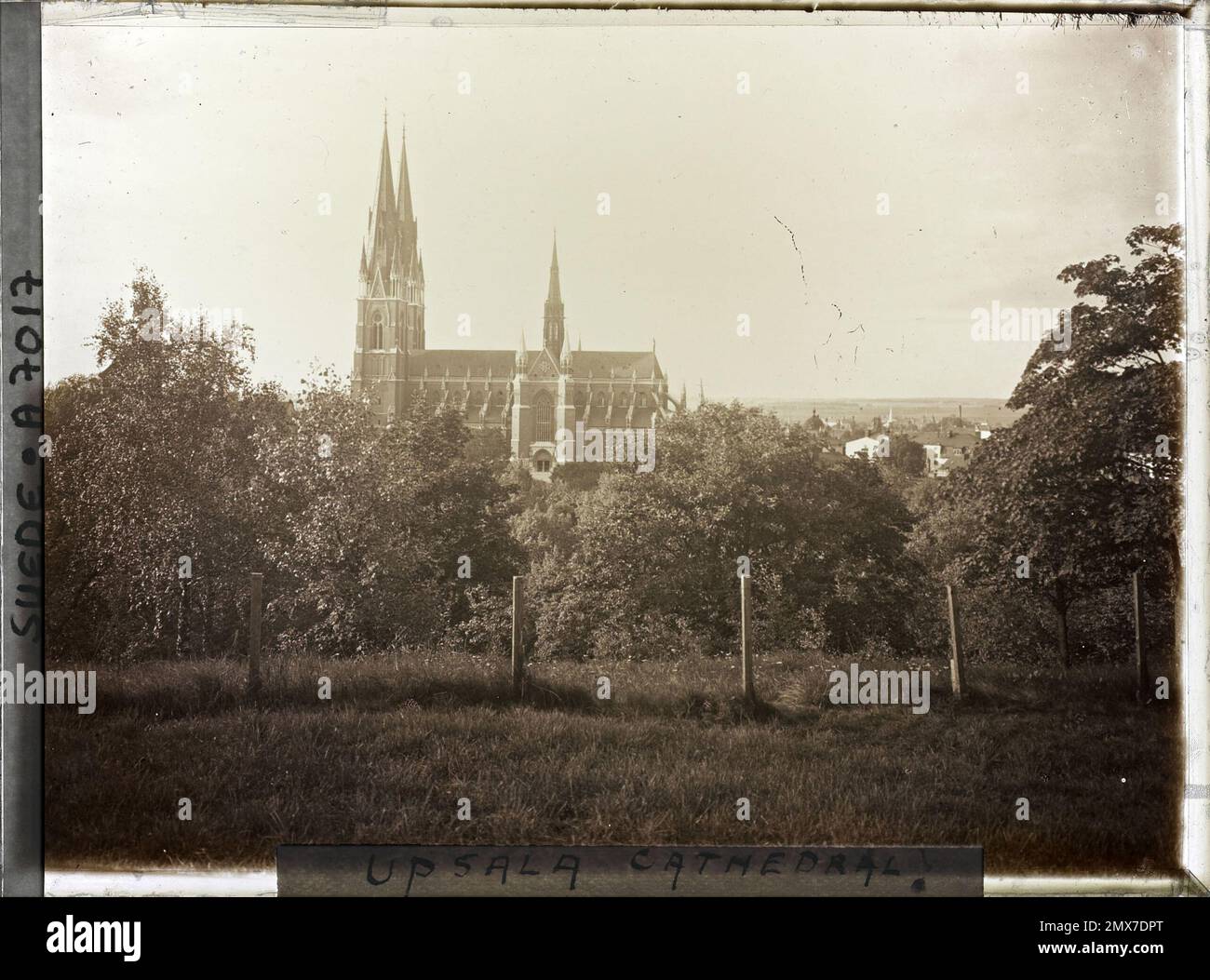 Catedral de upsala a revisar catedral de upsala fotografías e imágenes