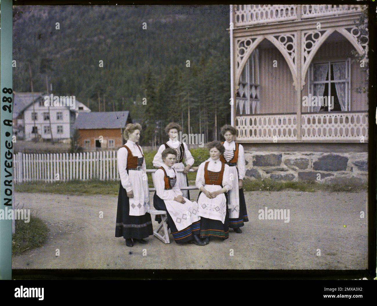 FAGERNES, NORDÈGE THE SERVICES OF THE HOTEL , 1910 - Voyage of Albert Kahn  and Auguste Léon in Scandinavia - (agosto 9 - septiembre 14) (francés -  Fagernes , Norvège Les domestiques