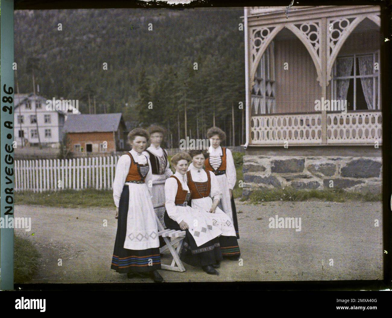 FAGERNES, NORDÈGE THE SERVICES OF THE HOTEL , 1910 - Voyage of Albert Kahn  and Auguste Léon in Scandinavia - (agosto 9 - septiembre 14) (francés -  Fagernes , Norvège Les domestiques