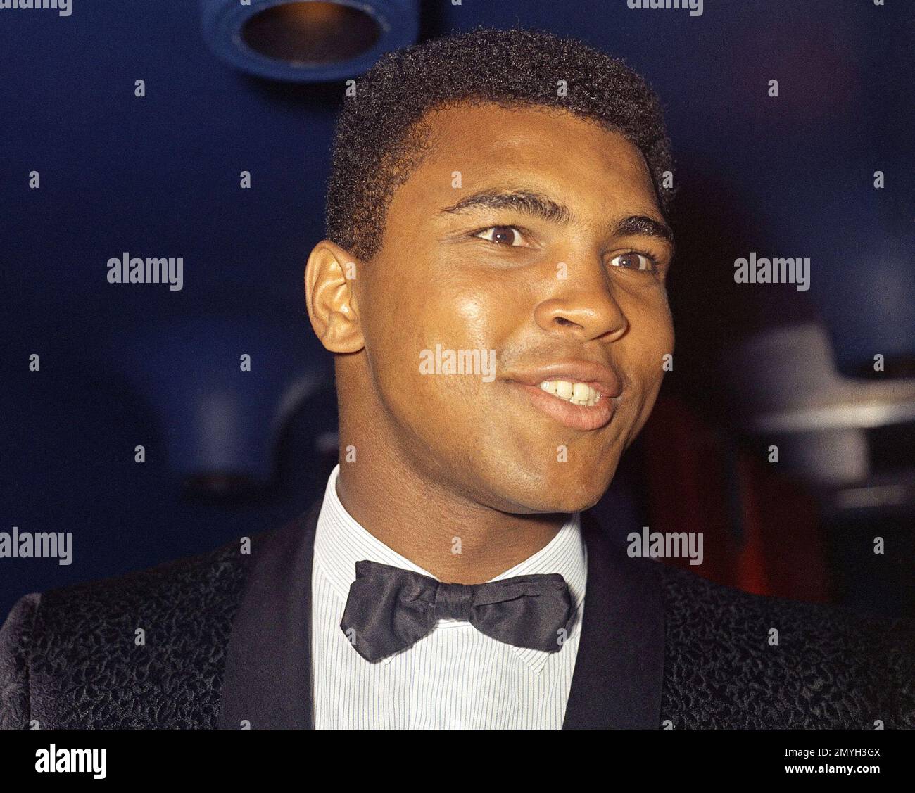 FILE This 1966 file photo shows world heavyweight boxing champion