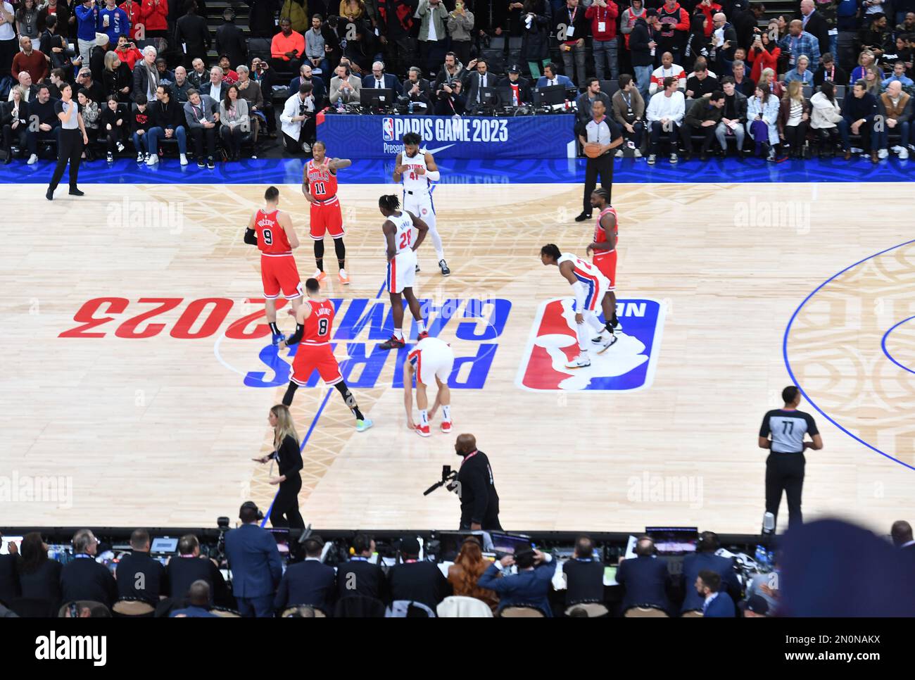 multitud ventilación subasta Partido 2023 de la NBA París entre Detroit Pistons y Chicago Bulls en  AccorHotels Arena el 19 de enero de 2023 en París, Francia Fotografía de  stock - Alamy