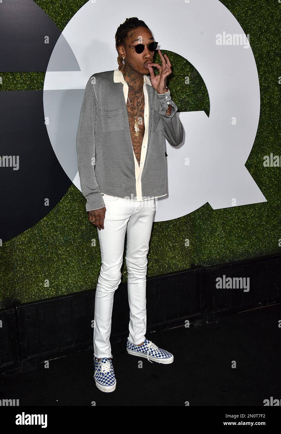 Wiz Khalifa arrives at the GQ Men of the Year Party at the Chateau Marmont  on Thursday, Dec. 3, 2015, in Los Angeles. (Photo by Jordan  Strauss/Invision/AP Fotografía de stock - Alamy