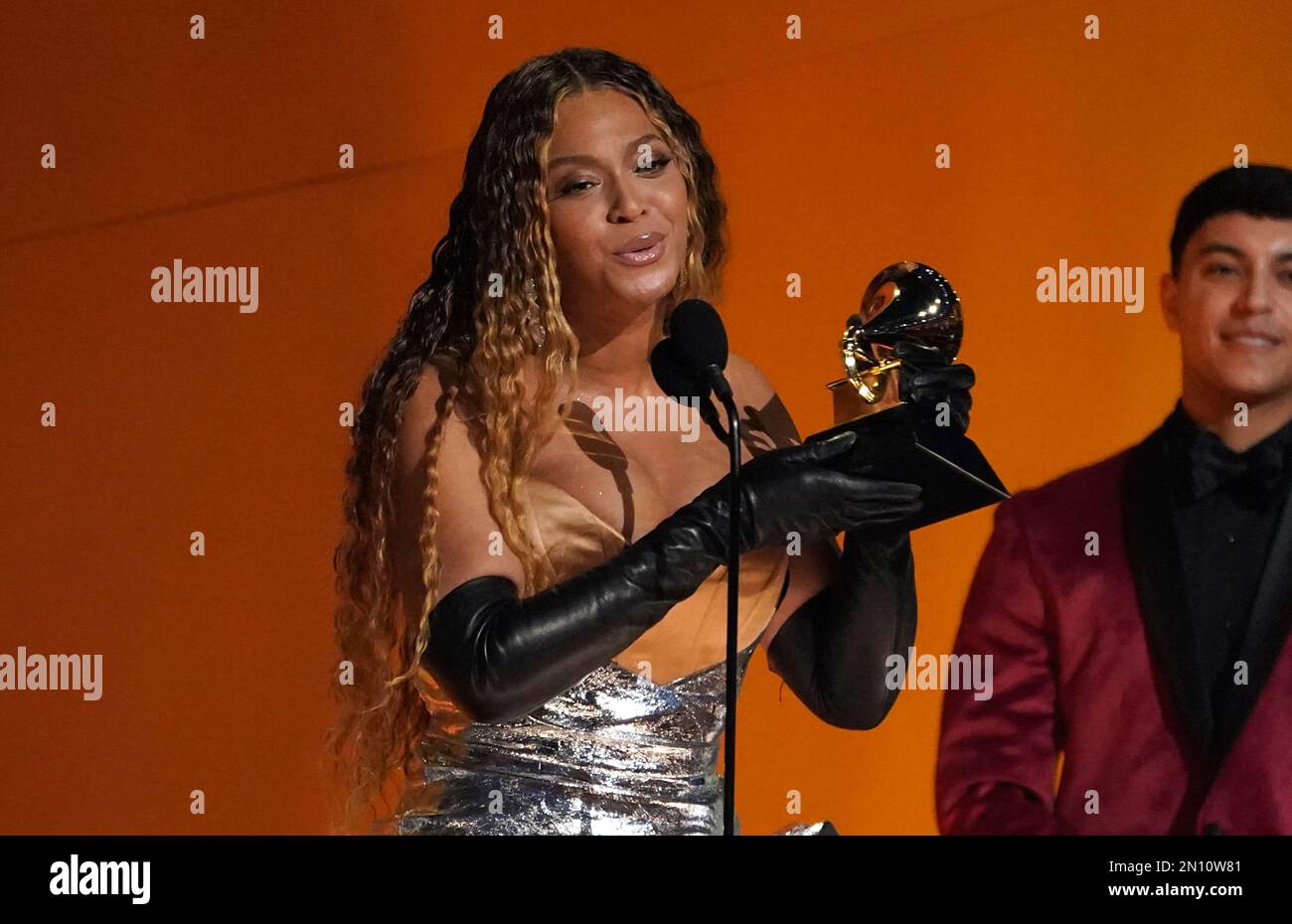 Beyonce accepts the award for best dance/electronic music album for