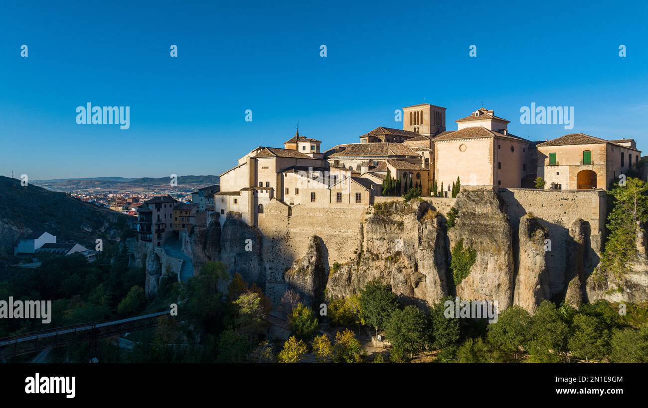 Aéreo de Cuenca, Patrimonio de la Humanidad de la UNESCO, Castilla-La  Mancha, España, Europa Fotografía de stock - Alamy