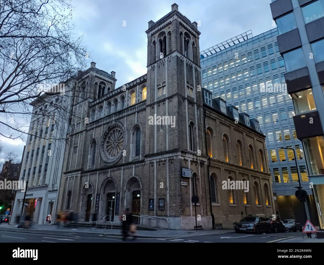 La Iglesia Bautista Central de Bloomsbury en Londres, Reino Unido  Fotografía de stock - Alamy