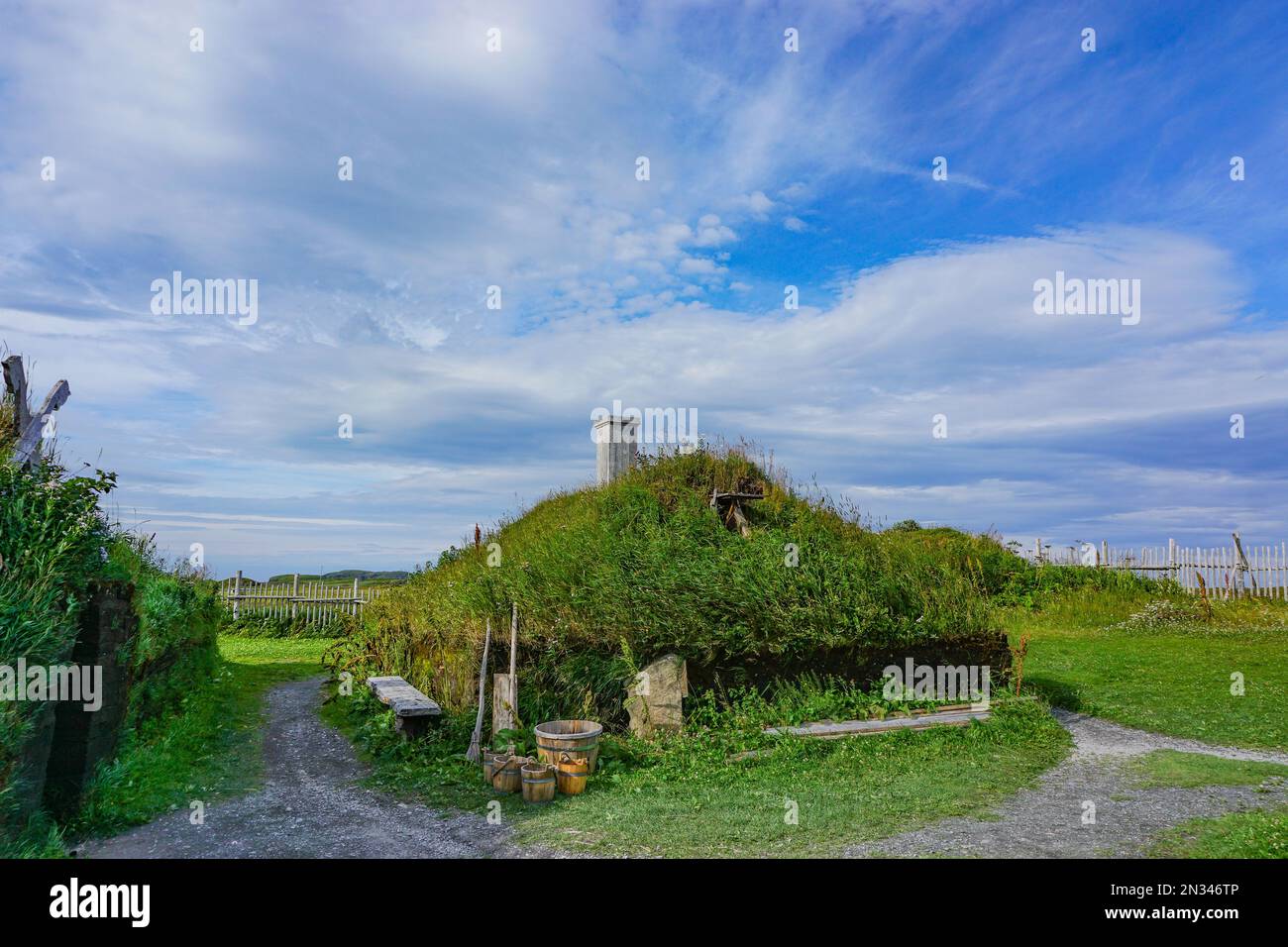 Terranova, Canadá Edificios nórdicos recreados en L’Anse aux Meadows (trans. Meadows Cove), el
