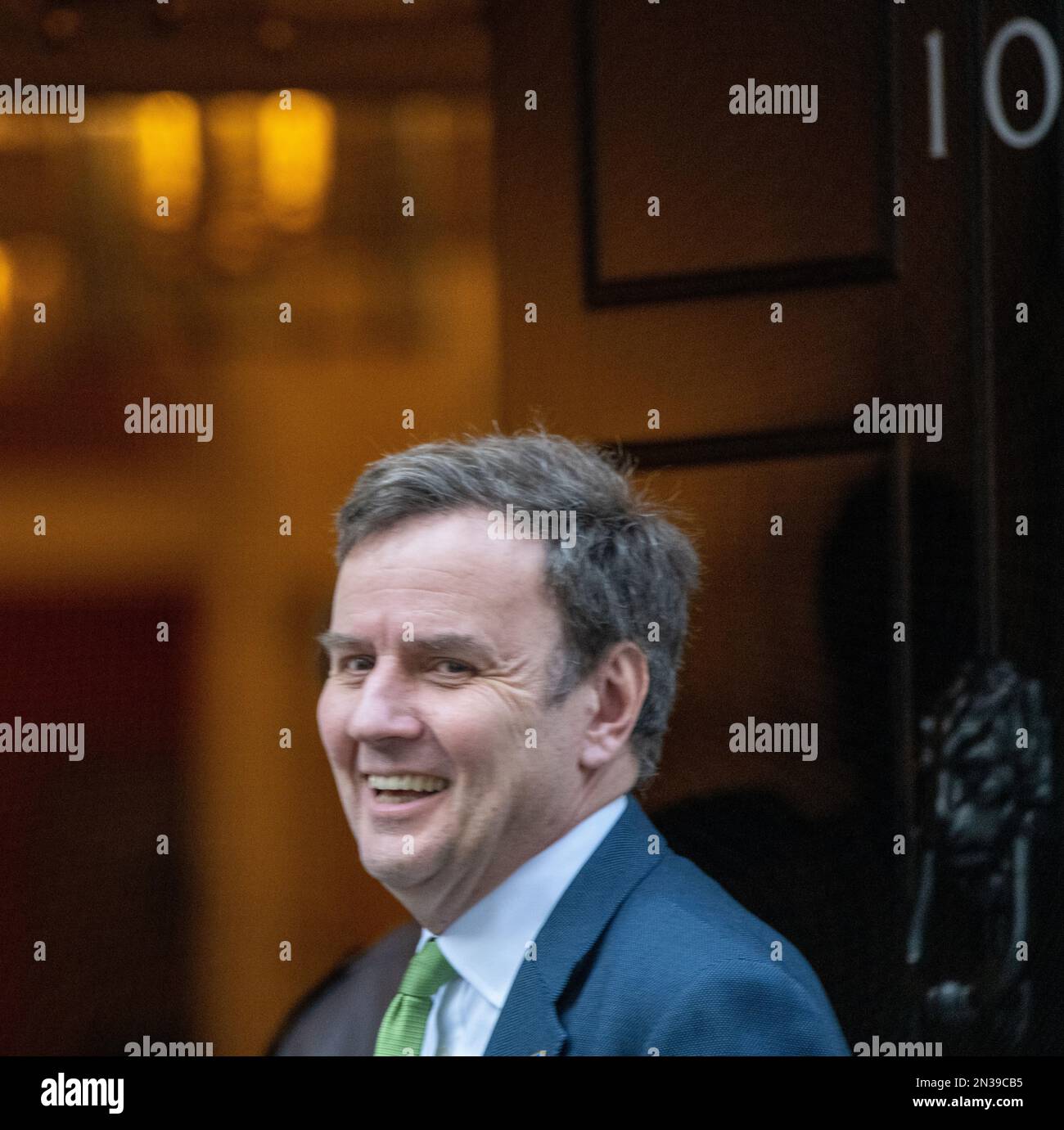 Londres, Reino Unido. 07th de febrero de 2023. Greg Hands, Presidente del Partido Conservador llega a una reunión de gabinete en el 10 de Downing Street de Londres. Crédito: Ian Davidson/Alamy Live News Foto de stock