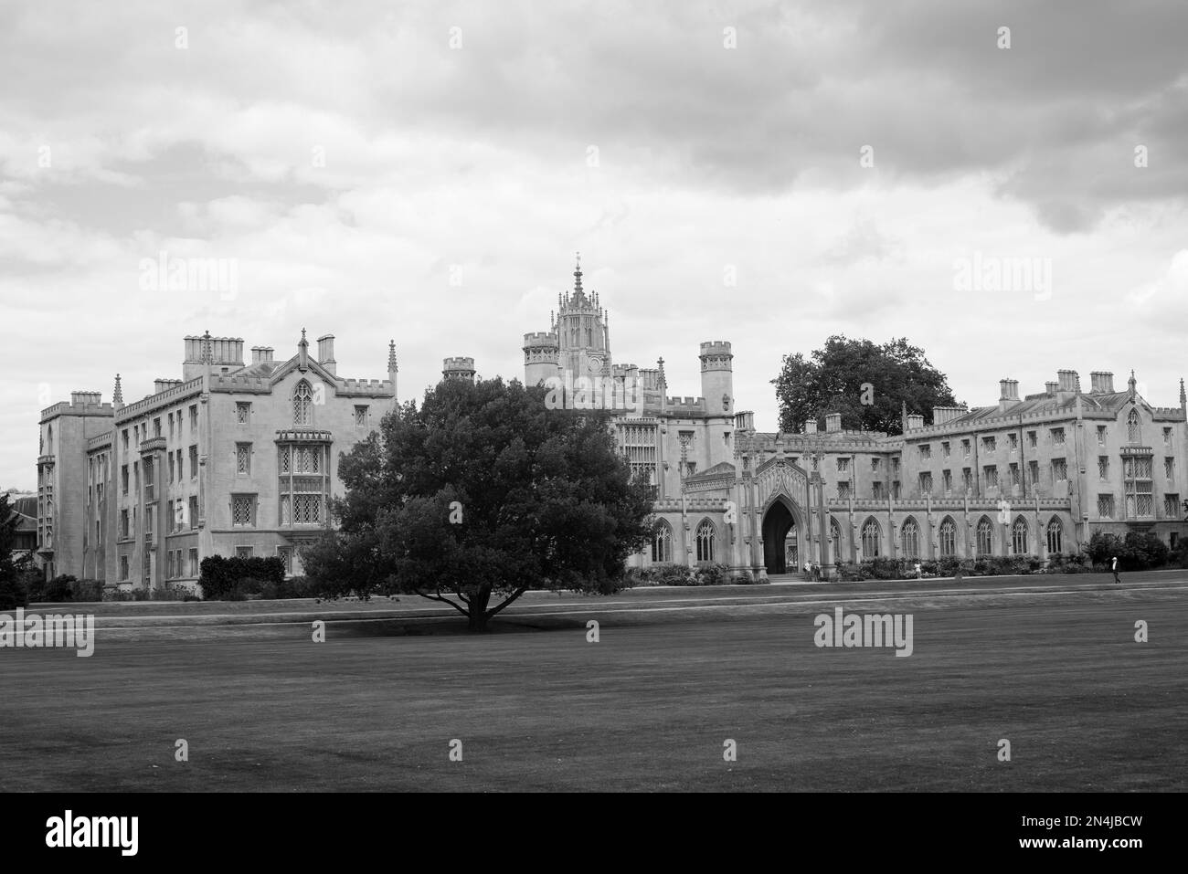 Cambridge Un sueño de los fotógrafos callejeros en la captura de los residentes y su arquitectura un lugar de visita obligada en el Reino Unido Foto de stock