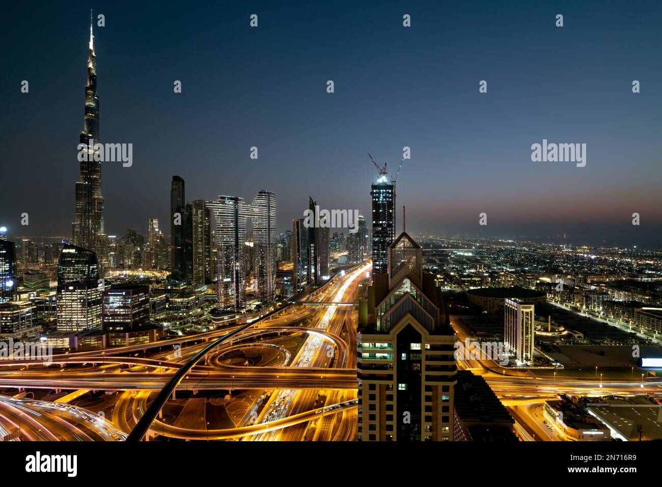 Dubai Skyline, Dubai, Emiratos Árabes Unidos, Emiratos Árabes Unidos Foto de stock