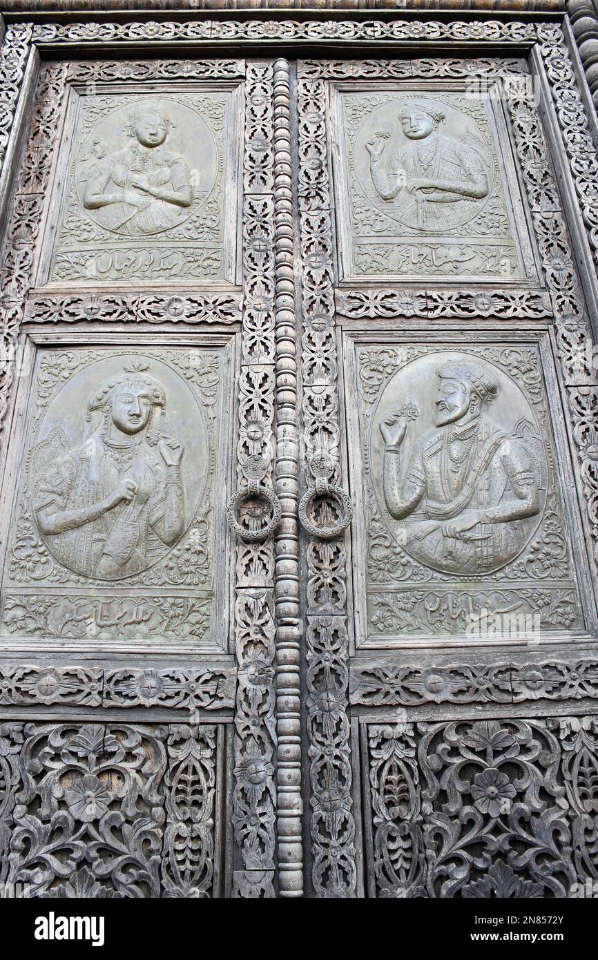 Madera antigua y cobre con paneles Puerta Jordan Foto de stock